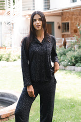 Long-Sleeved Women's Pajama Set in Midnight Leopard