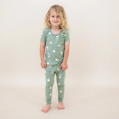 Short Sleeve with Pants Pajamas in Silly Goose